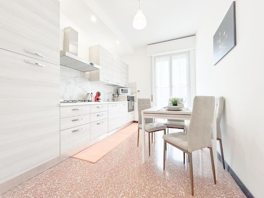 Elegant Apartment - Wifi - Smart Tv - Netflix Genova Exterior foto