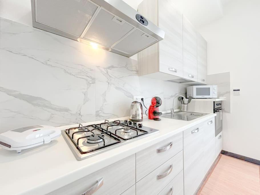 Elegant Apartment - Wifi - Smart Tv - Netflix Genova Exterior foto