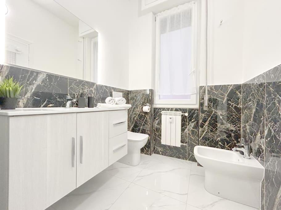 Elegant Apartment - Wifi - Smart Tv - Netflix Genova Exterior foto