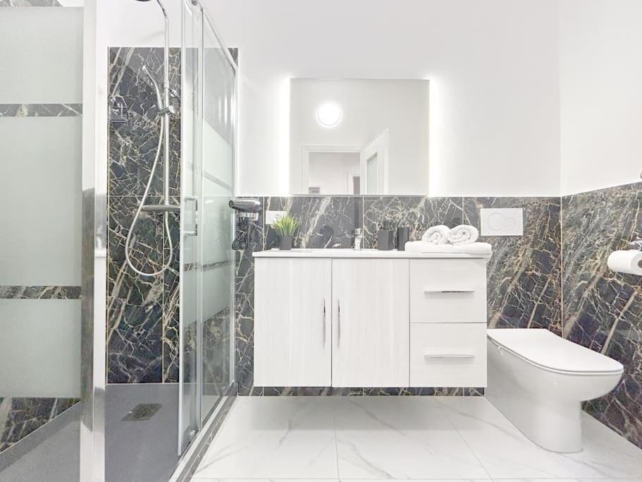 Elegant Apartment - Wifi - Smart Tv - Netflix Genova Exterior foto